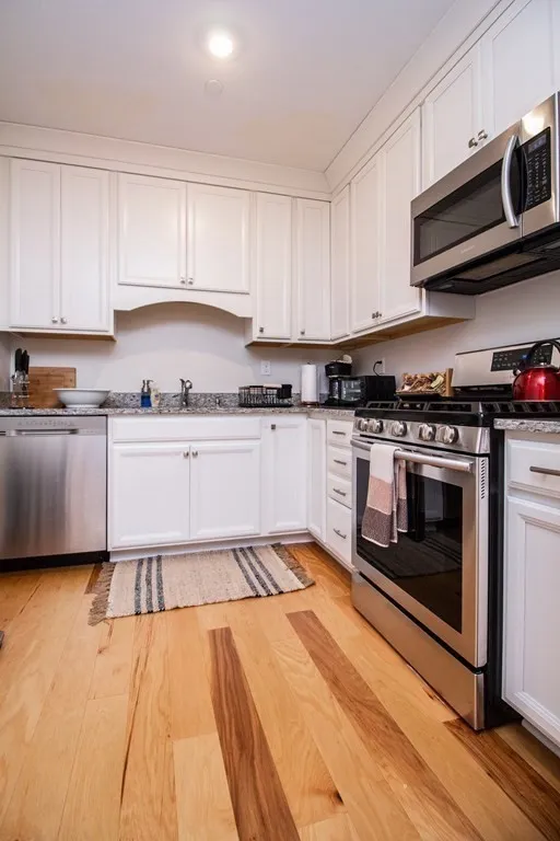 2 bed, 2 bath apartment for rent at 1008 Tremont St Unit 1, Roxbury — photo 4 of 17