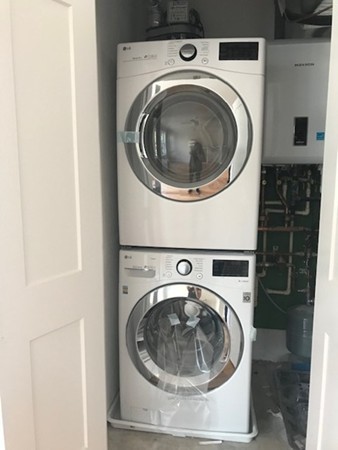 2 bed, 2 bath apartment for rent at 1008 Tremont St Unit 2, Boston — photo 10 of 10