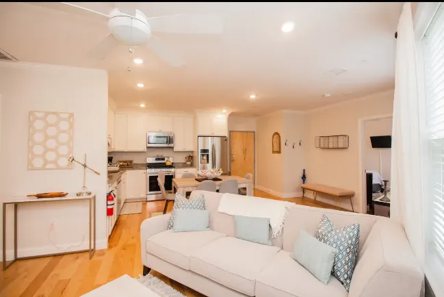 2 bed, 2 bath apartment for rent at 1008 Tremont St Unit 3, Roxbury — photo 8 of 27