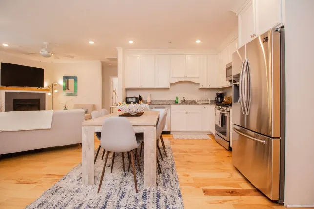 2 bed, 2 bath apartment for rent at 1008 Tremont St Unit 3, Roxbury — photo 10 of 27