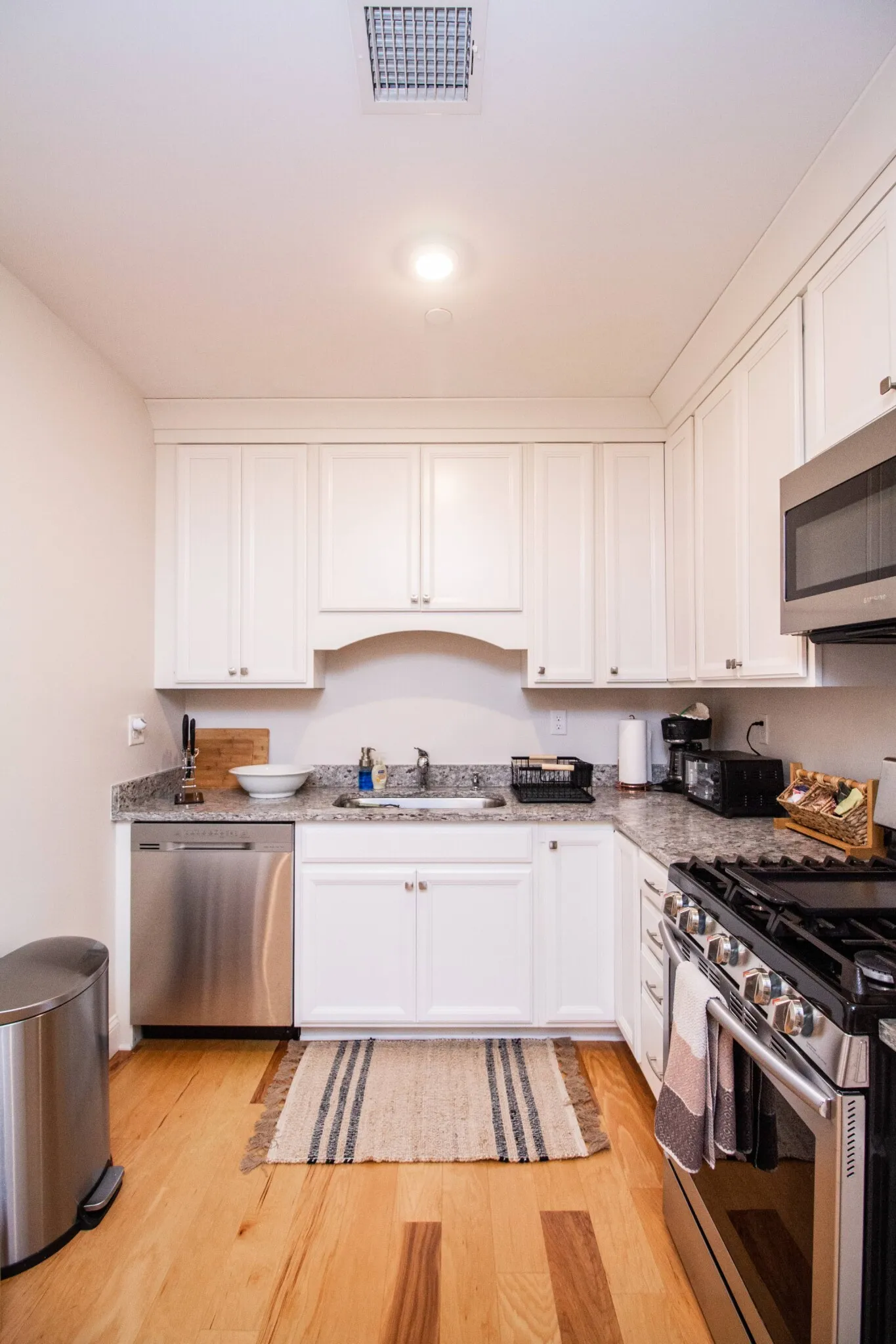 2 bed, 2 bath apartment for rent at 1008 Tremont St Unit 4, Roxbury — photo 16 of 34
