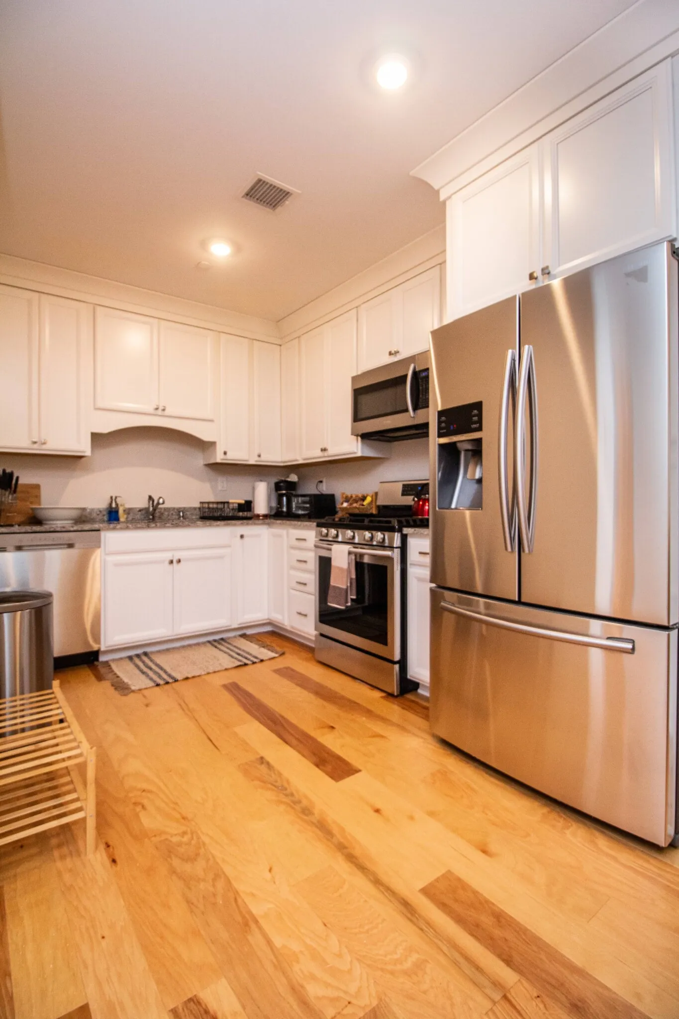 2 bed, 2 bath apartment for rent at 1008 Tremont St Unit 4, Roxbury — photo 4 of 34