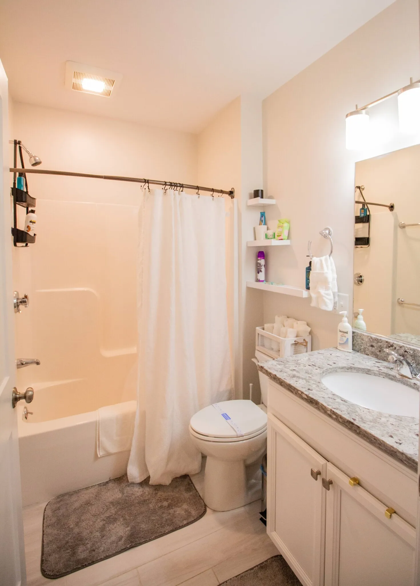 2 bed, 2 bath apartment for rent at 1008 Tremont St Unit 4, Roxbury — photo 29 of 34
