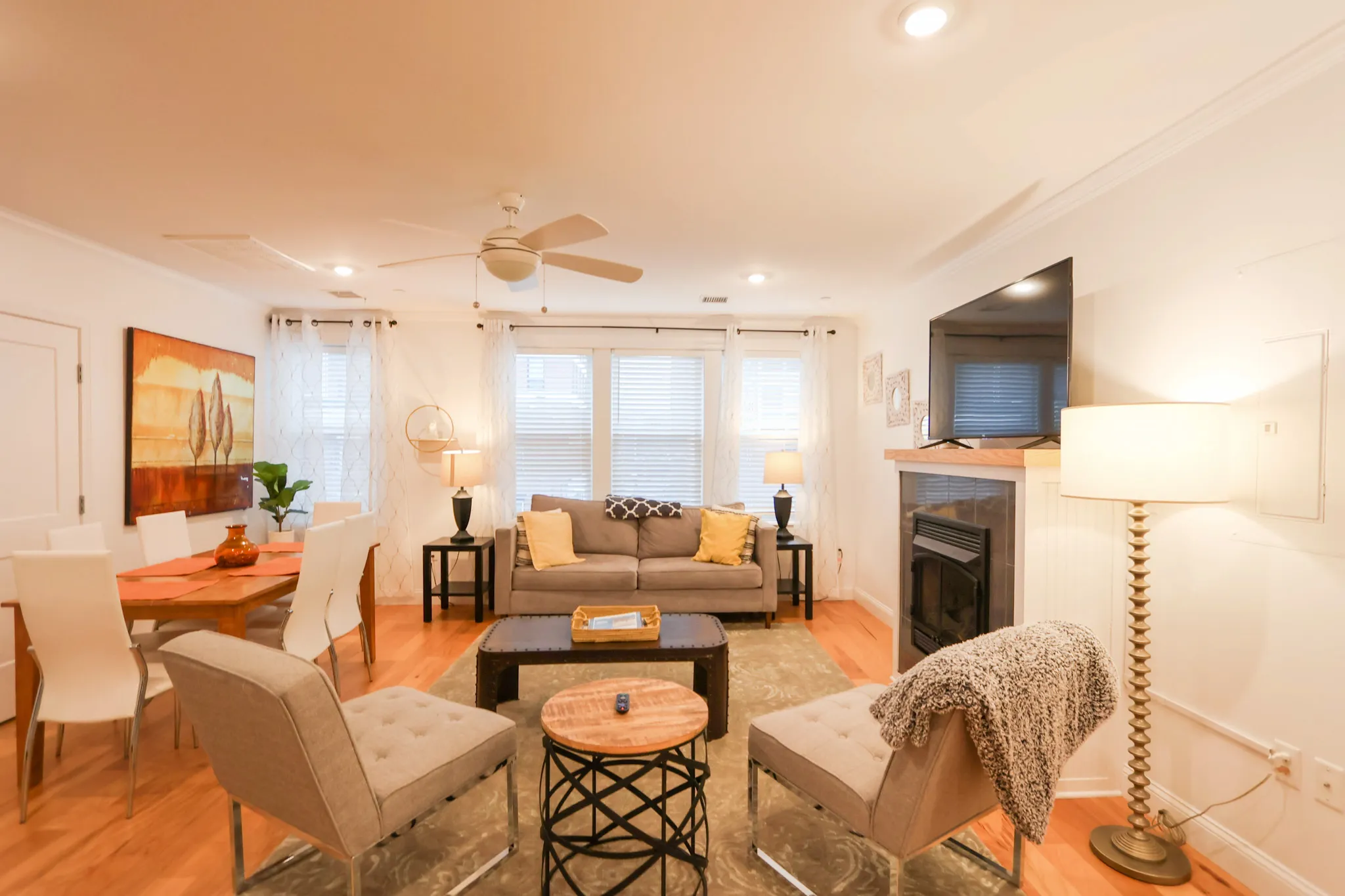 2 bed, 2 bath apartment for rent at 1008 Tremont St Unit 5, Roxbury — photo 2 of 25