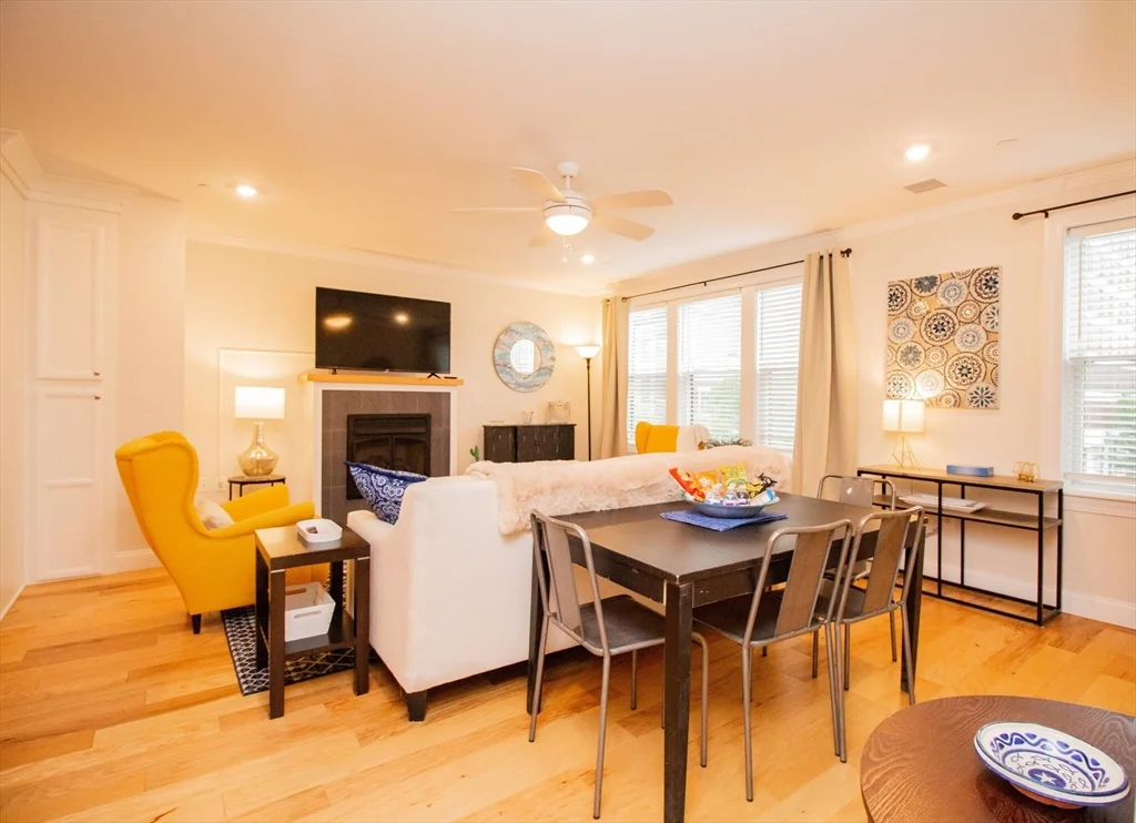 2 bed, 2 bath apartment for rent at 1008 Tremont St Unit 7, Roxbury