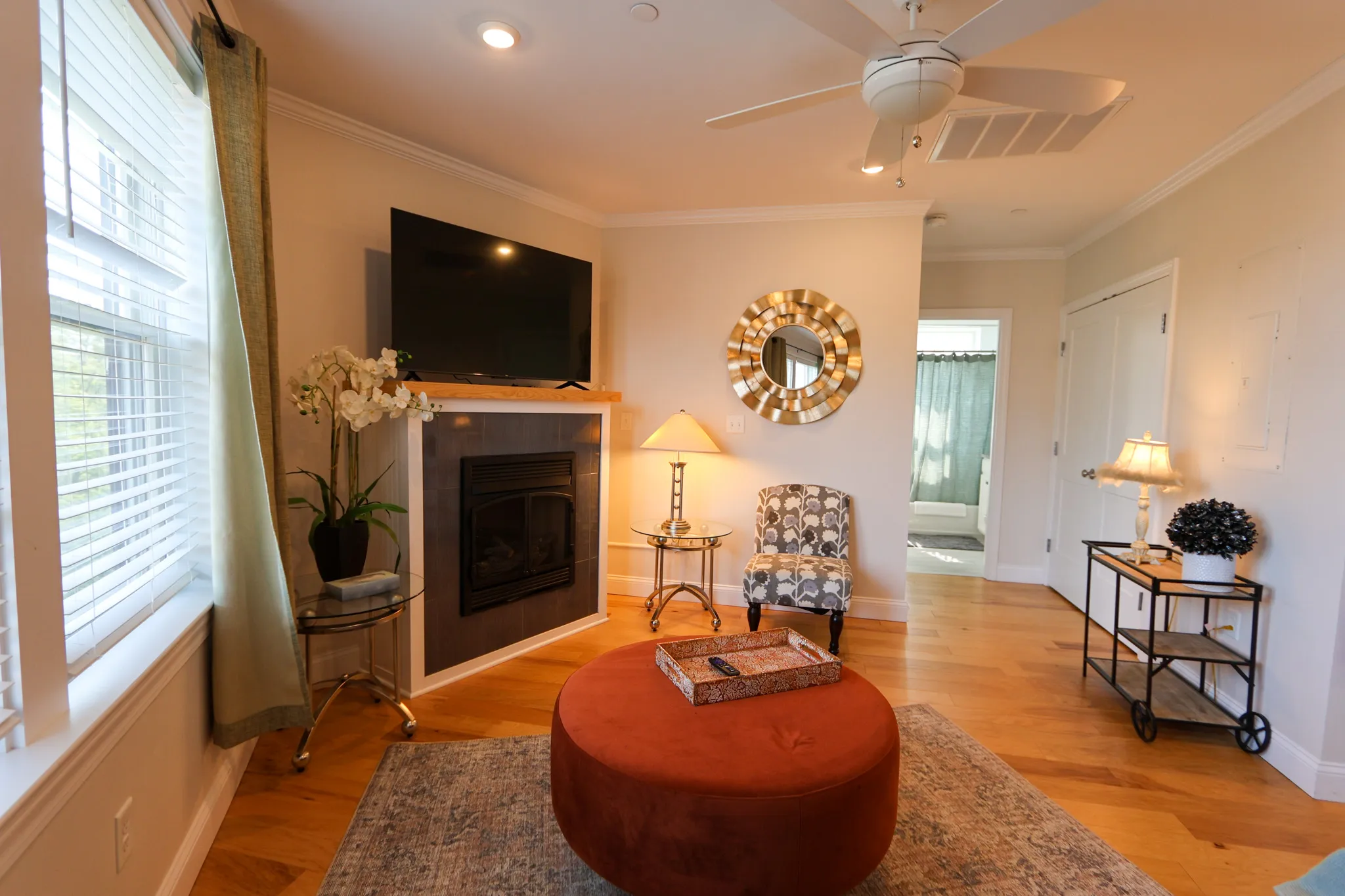 2 bed, 2 bath apartment for rent at 1008 Tremont St Unit 9, Roxbury — photo 6 of 14