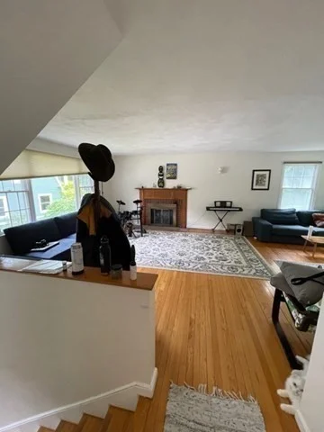 3 bed, 3.5 bath apartment for rent at 100C Allandale St Unit 100c, West Roxbury — photo 9 of 15