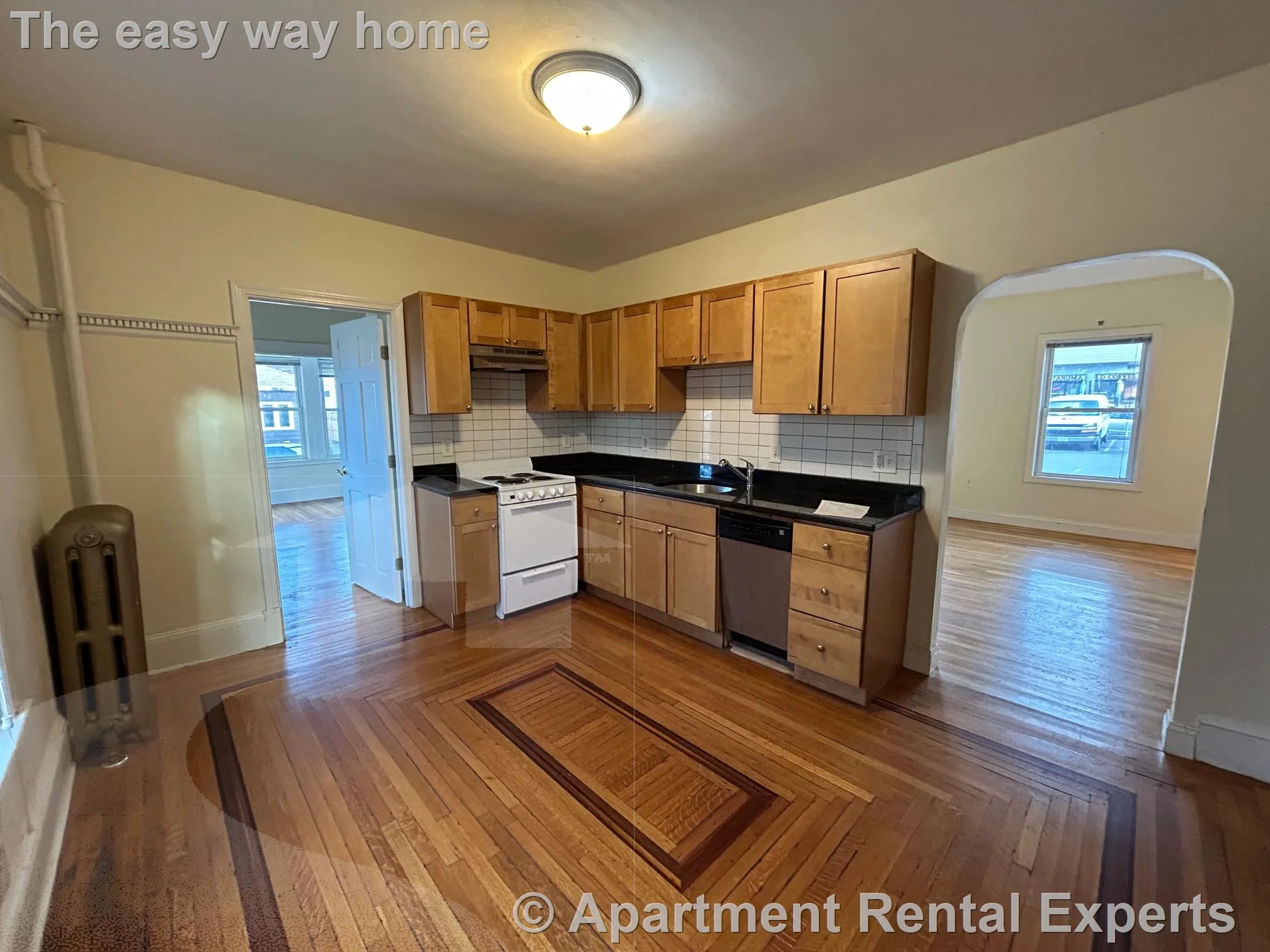 2 bed, 1 bath apartment for rent at 101 Alpine St Unit 1, Spring Hill — photo 2 of 16