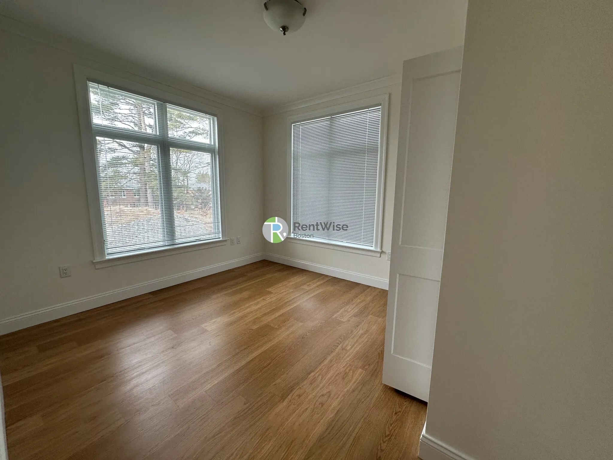2 bed, 2 bath apartment for rent at 101 Asheville Rd Unit 423, Chestnut Hill — photo 2 of 8