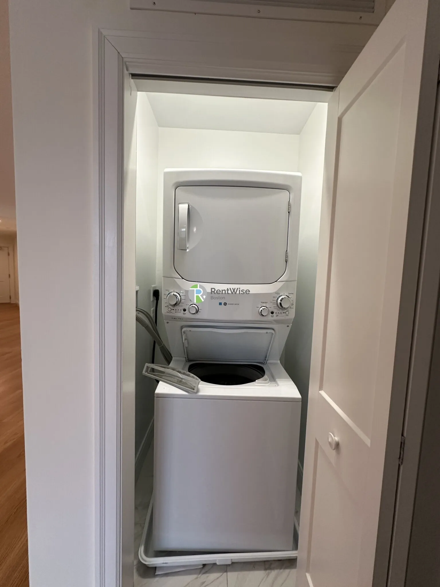 2 bed, 2 bath apartment for rent at 101 Asheville Rd Unit 423, Chestnut Hill — photo 4 of 8