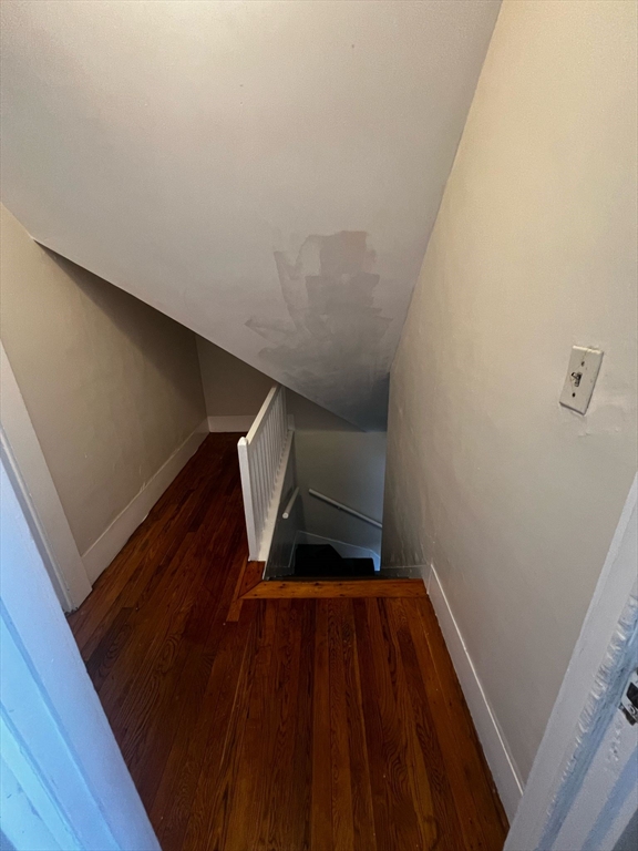 6 bed, 2 bath apartment for rent at 101 Ashland Unit 2, Malden — photo 11 of 18