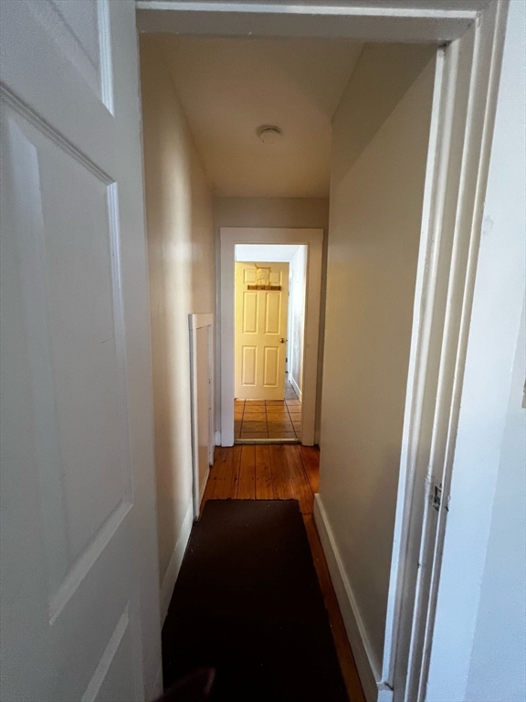 6 bed, 2 bath apartment for rent at 101 Ashland Unit 2, Malden — photo 5 of 18