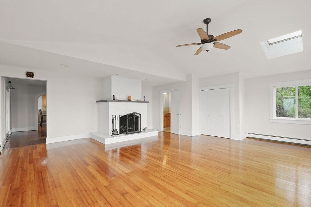 3 bed, 1 bath apartment for rent at 101 Ashley Island Rd, Fairhaven — photo 9 of 26