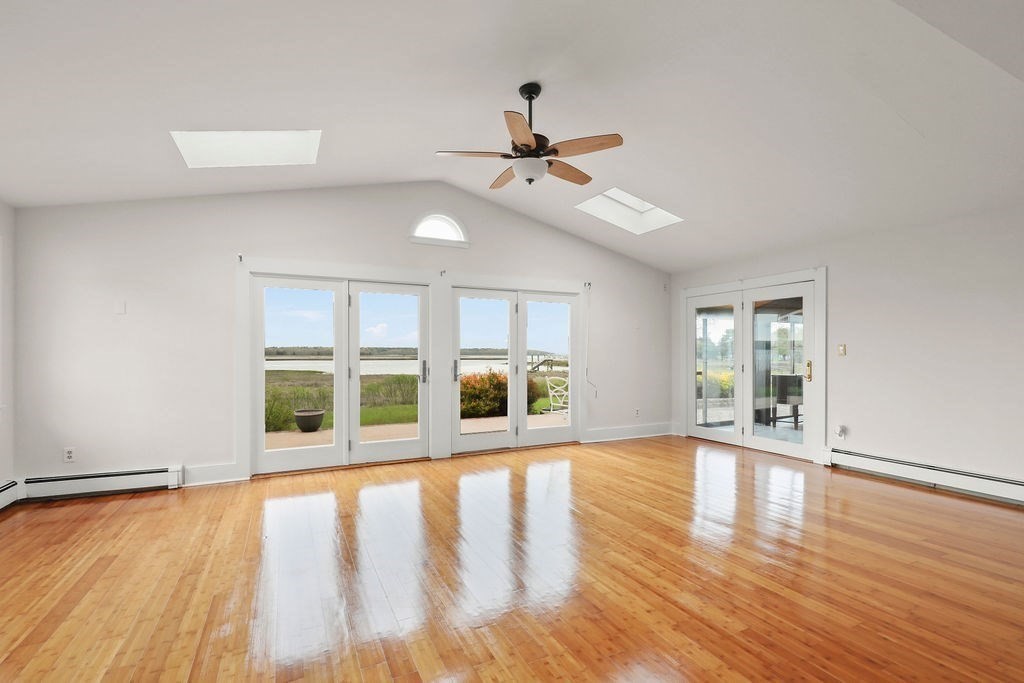 3 bed, 1 bath apartment for rent at 101 Ashley Island Rd, Fairhaven — photo 11 of 26