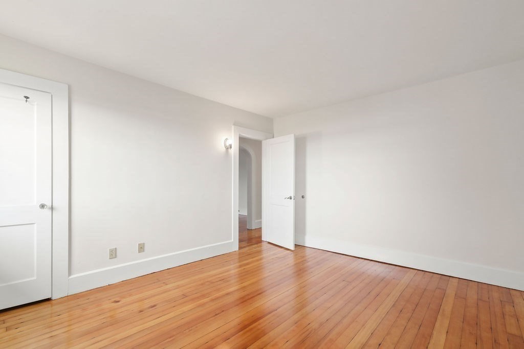 3 bed, 1 bath apartment for rent at 101 Ashley Island Rd, Fairhaven — photo 16 of 26