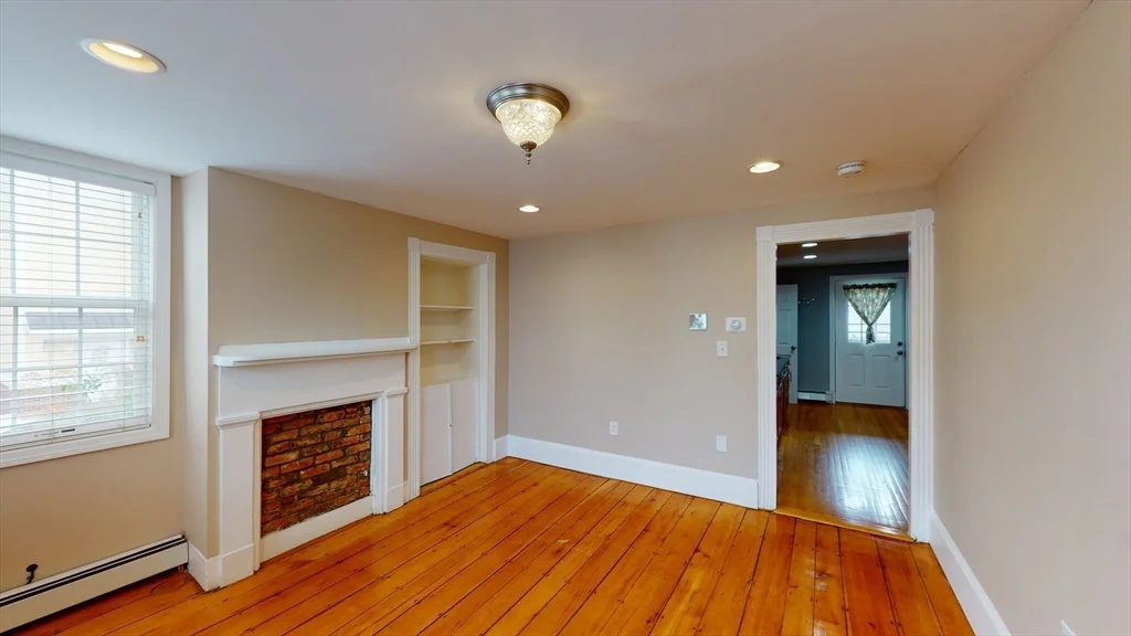 2 bed, 2 bath apartment for rent at 101 Baxter St Unit 4, South Boston — photo 5 of 18