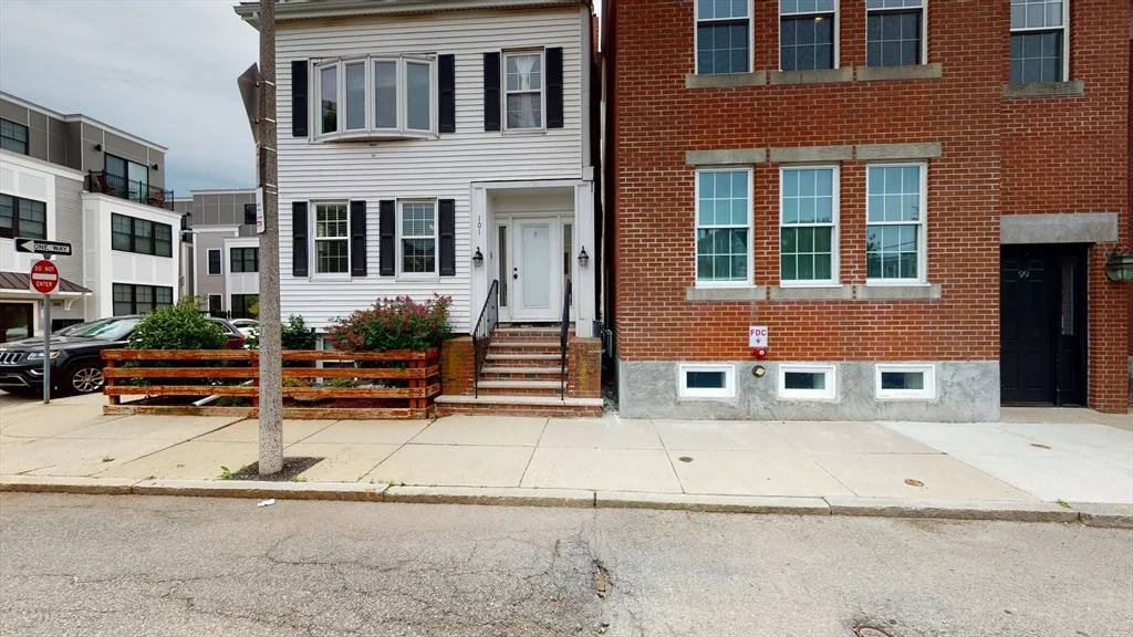 2 bed, 2 bath apartment for rent at 101 Baxter St Unit 4, South Boston — photo 1 of 18