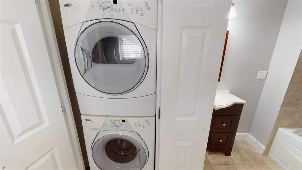 2 bed, 2 bath apartment for rent at 101 Baxter St Unit 4, South Boston — photo 9 of 18