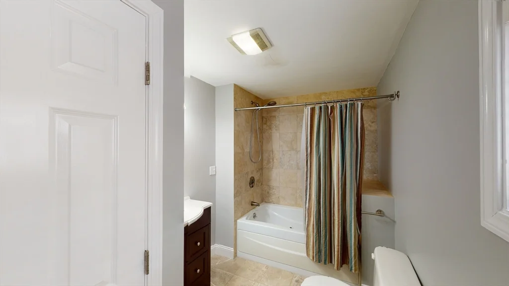 2 bed, 2 bath apartment for rent at 101 Baxter St Unit 4, South Boston — photo 8 of 18