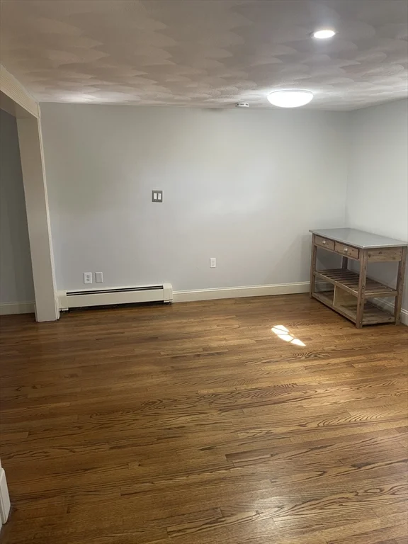 3 bed, 1 bath apartment for rent at 101 Birchwood Rd Unit 1, Methuen — photo 4 of 22