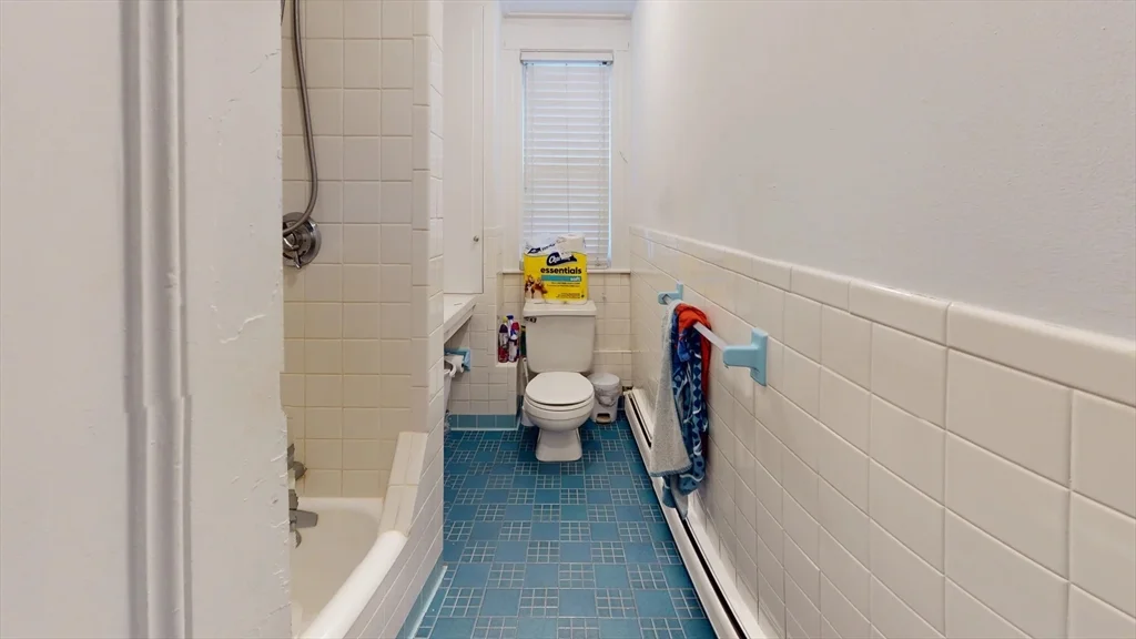 2 bed, 1 bath apartment for rent at 101 Bradford Unit 2, West Everett — photo 2 of 8
