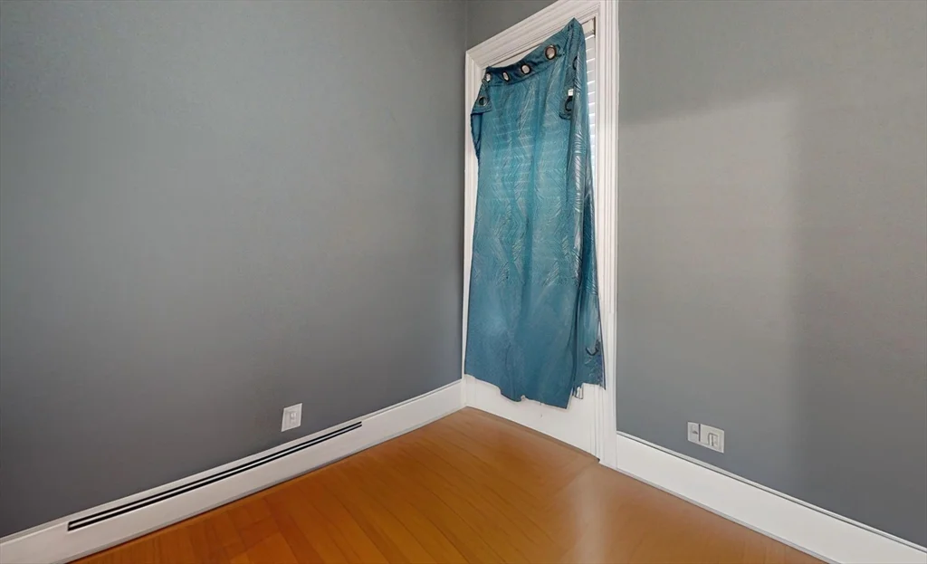 2 bed, 1 bath apartment for rent at 101 Bradford Unit 2, West Everett — photo 4 of 8