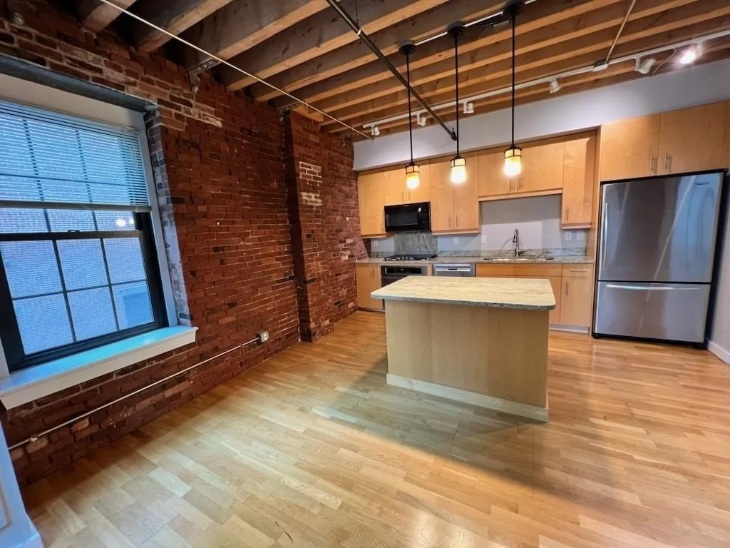 1 bed, 1 bath apartment for rent at 101 Broad St Unit 4E, Boston Downtown