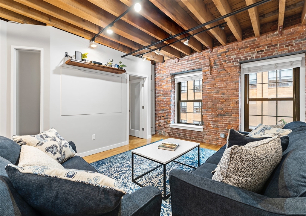 1 bed, 1 bath apartment for rent at 99-105 Broad St Unit 5B, Waterfront — photo 9 of 17