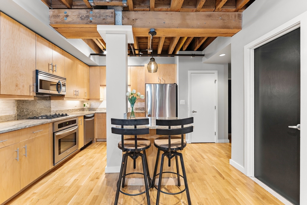 1 bed, 1 bath apartment for rent at 99-105 Broad St Unit 5B, Waterfront — photo 2 of 17