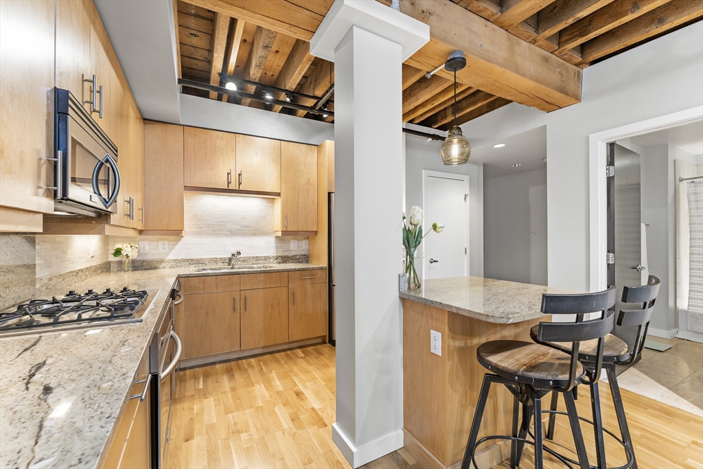 1 bed, 1 bath apartment for rent at 99-105 Broad St Unit 5B, Waterfront — photo 4 of 17