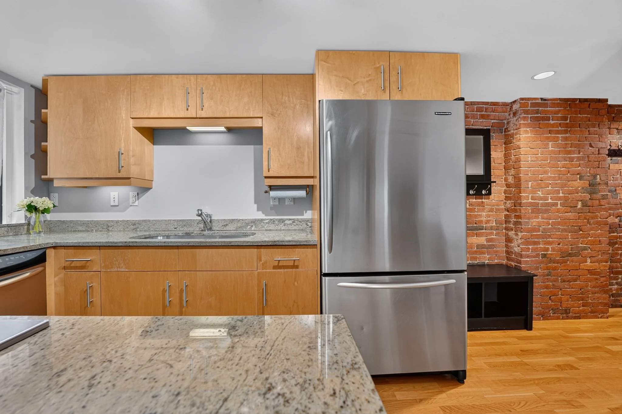 Studio bed, 1 bath apartment for rent at 101 Broad St Unit 6G, Boston Downtown — photo 11 of 22