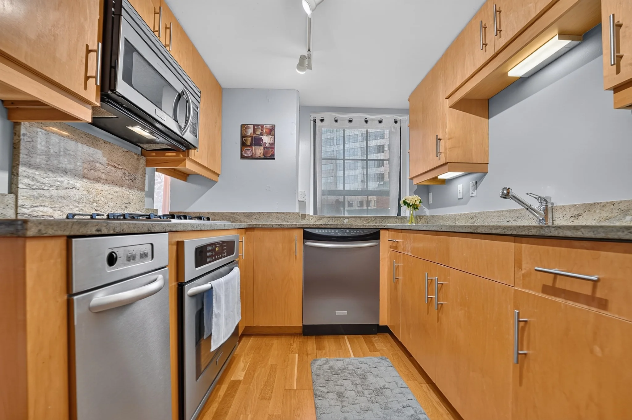 Studio bed, 1 bath apartment for rent at 101 Broad St Unit 6G, Boston Downtown — photo 12 of 22
