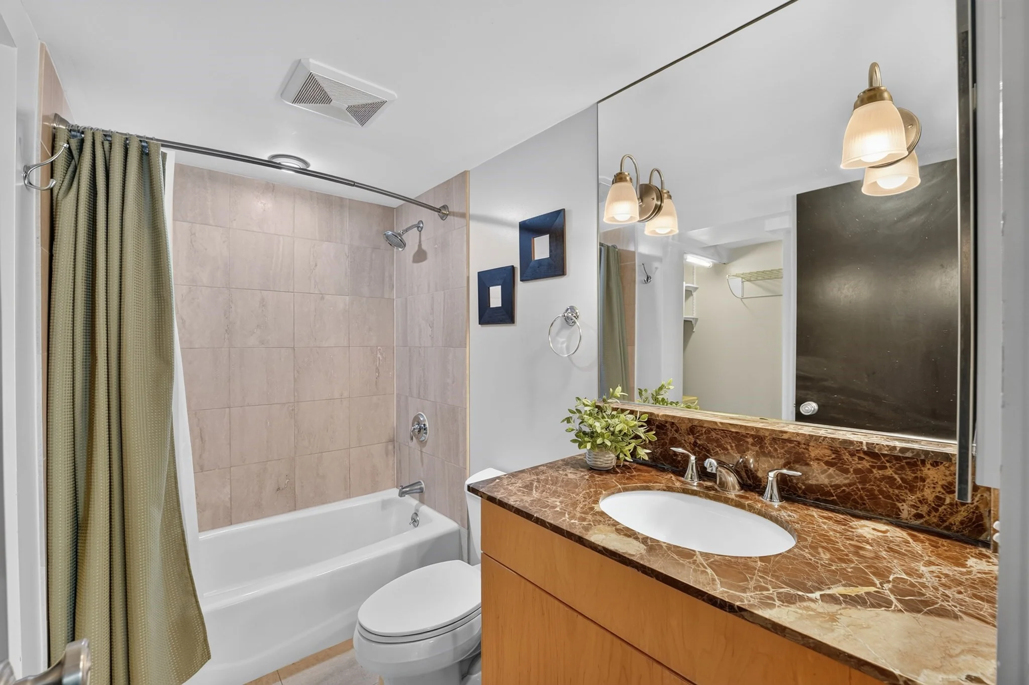 Studio bed, 1 bath apartment for rent at 101 Broad St Unit 6G, Boston Downtown — photo 15 of 22