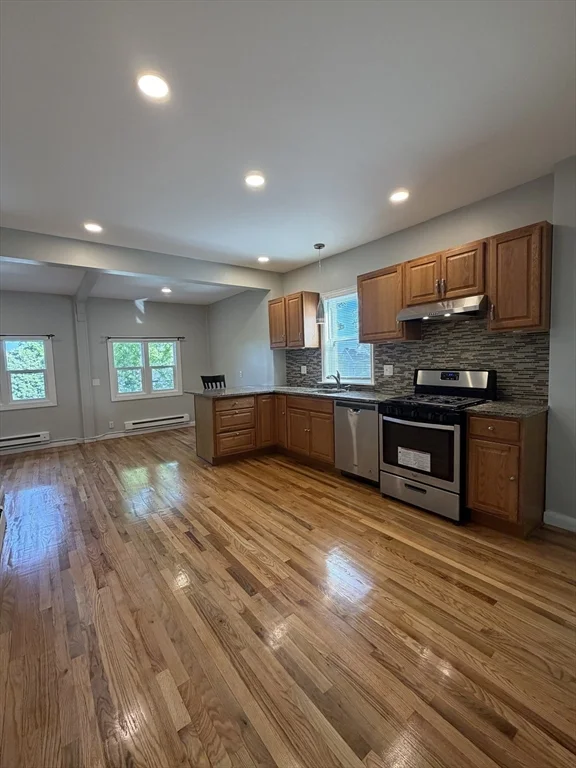 3 bed, 1 bath apartment for rent at 101 Brown Ave Unit 1, Roslindale — photo 5 of 15