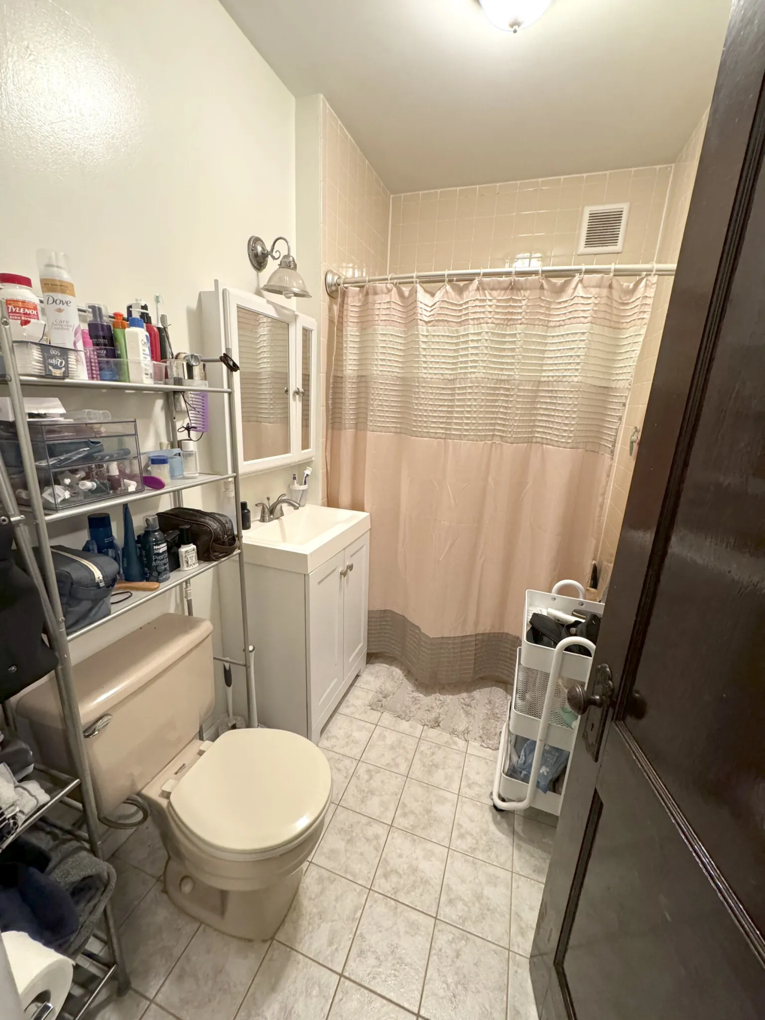 2 bed, 1 bath apartment for rent at 101 Browne St Unit 2, Coolidge Corner — photo 11 of 14