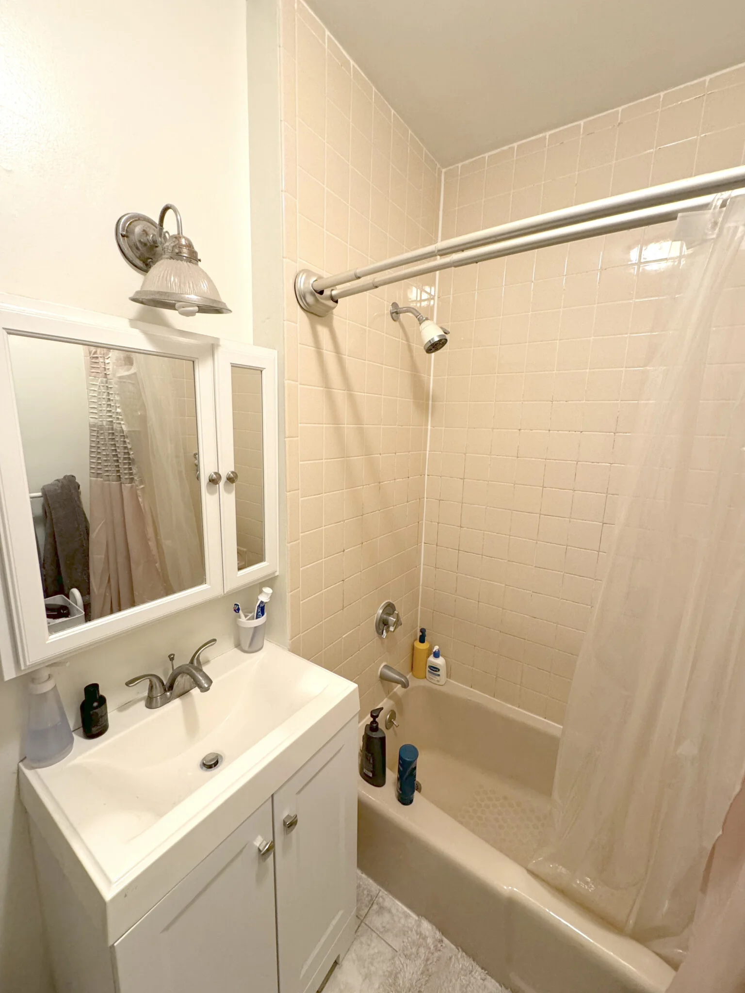 2 bed, 1 bath apartment for rent at 101 Browne St Unit 2, Coolidge Corner — photo 12 of 14