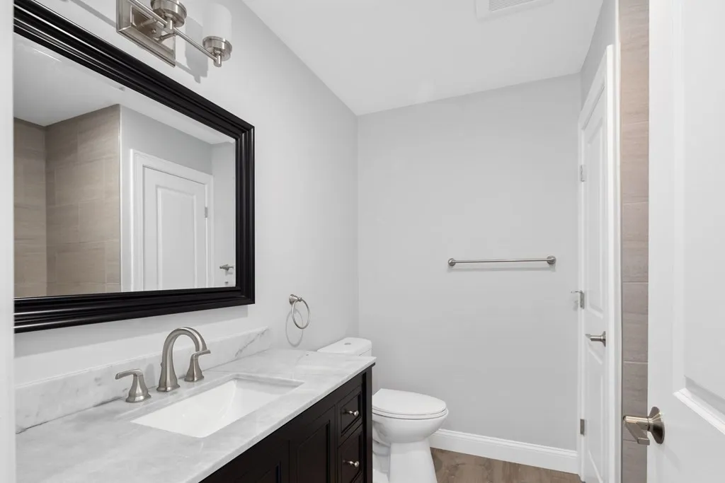 2 bed, 1 bath apartment for rent at 101 California Ave Unit 102, Quincy — photo 12 of 16
