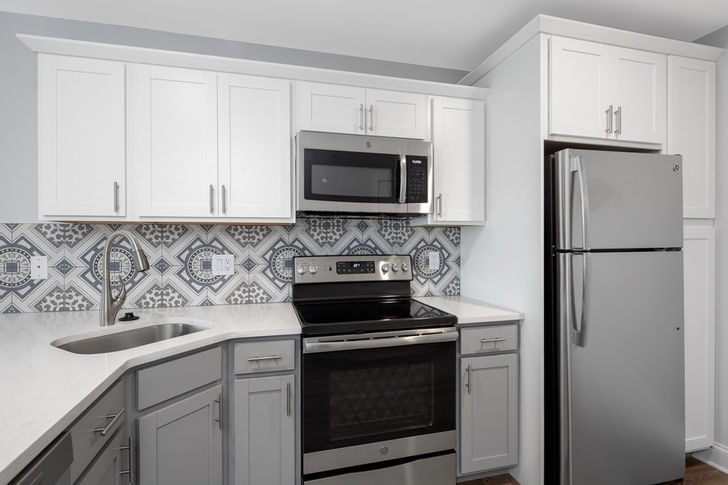 2 bed, 1 bath apartment for rent at 101 California Ave Unit 302, West Quincy — photo 4 of 10