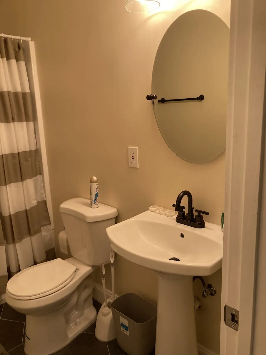 4 bed, 1 bath apartment for rent at 101 Calumet St Unit 1, Mission Hill — photo 6 of 15