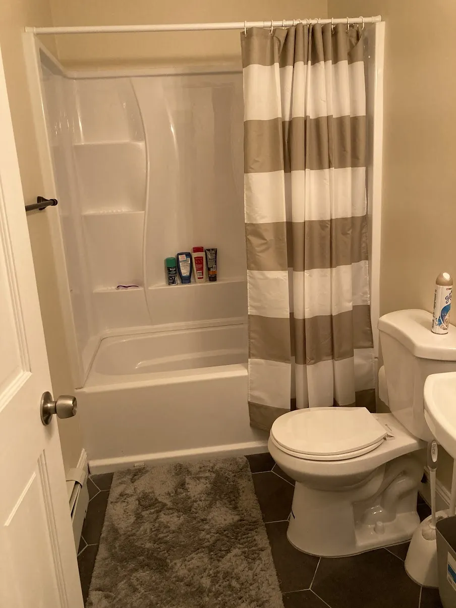 4 bed, 1 bath apartment for rent at 101 Calumet St Unit 1, Mission Hill — photo 5 of 15