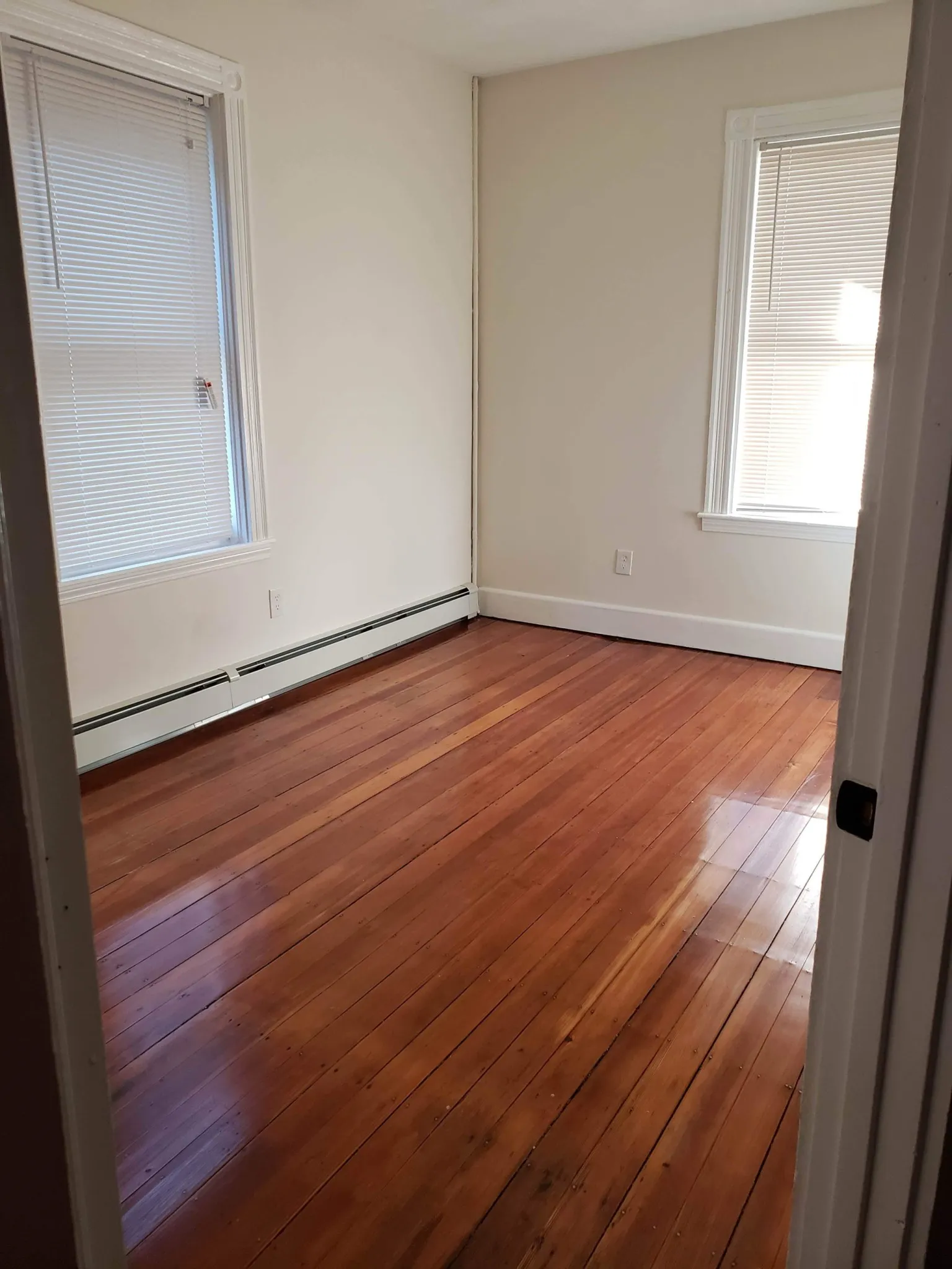 4 bed, 1 bath apartment for rent at 101 Calumet St Unit 2, Mission Hill — photo 6 of 20