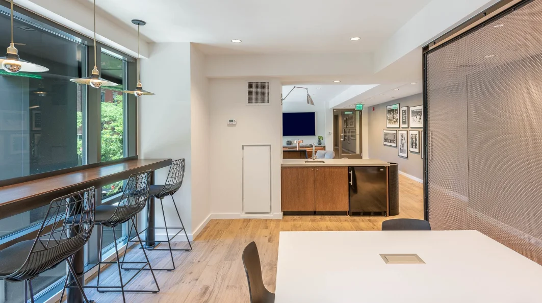 1 bed, 1 bath apartment for rent at 101 Canal St Unit 605, West End — photo 4 of 16