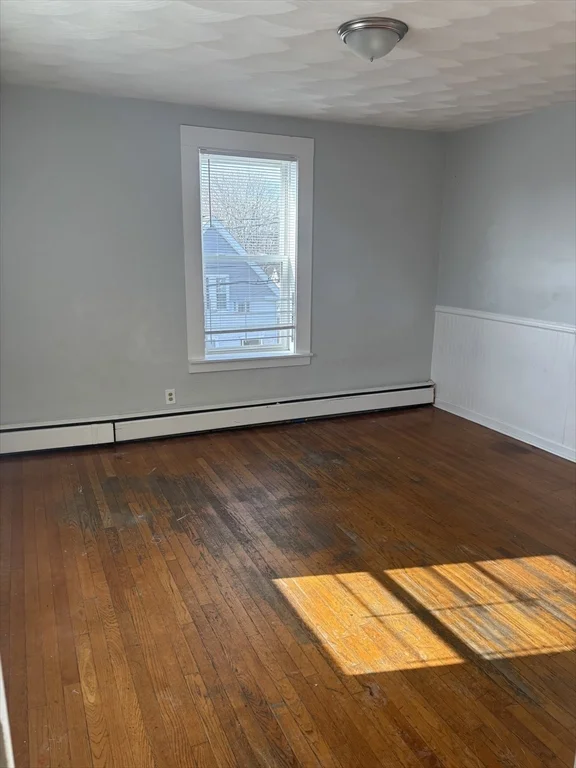 2 bed, 1 bath apartment for rent at 101 Cedar St Unit 2, Haverhill — photo 10 of 14