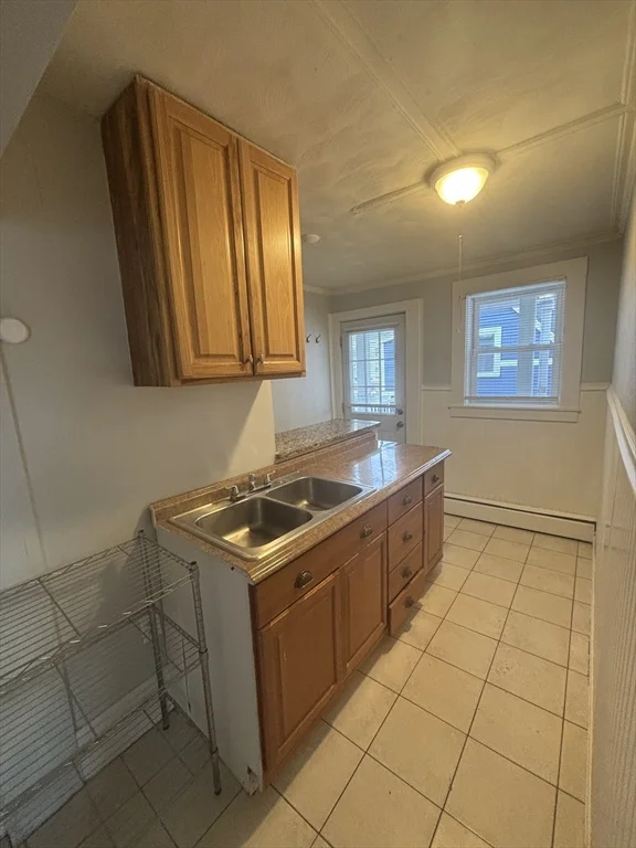2 bed, 1 bath apartment for rent at 101 Cedar St Unit 2, Haverhill — photo 6 of 14