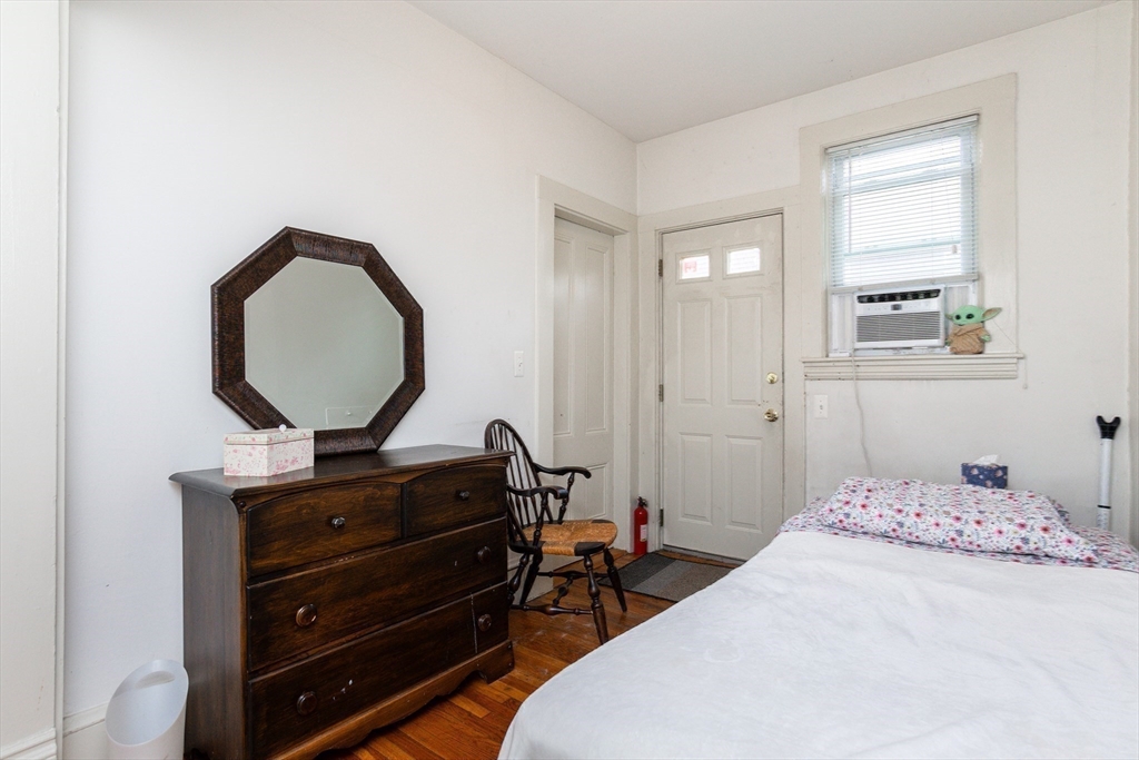 2 bed, 1 bath apartment for rent at 101 Central Ave Unit 1, Newtonville — photo 20 of 22