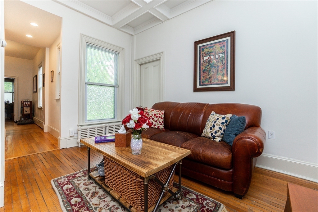 2 bed, 1 bath apartment for rent at 101 Central Ave Unit 1, Newtonville — photo 4 of 22