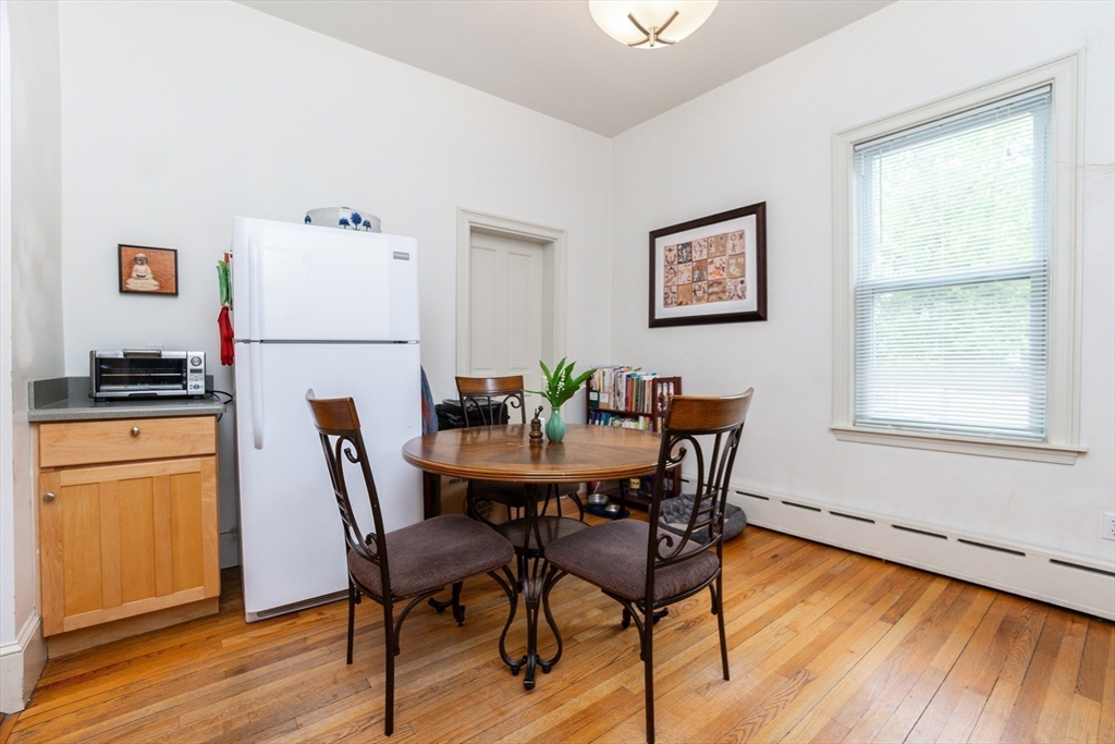 2 bed, 1 bath apartment for rent at 101 Central Ave Unit 1, Newtonville — photo 10 of 22