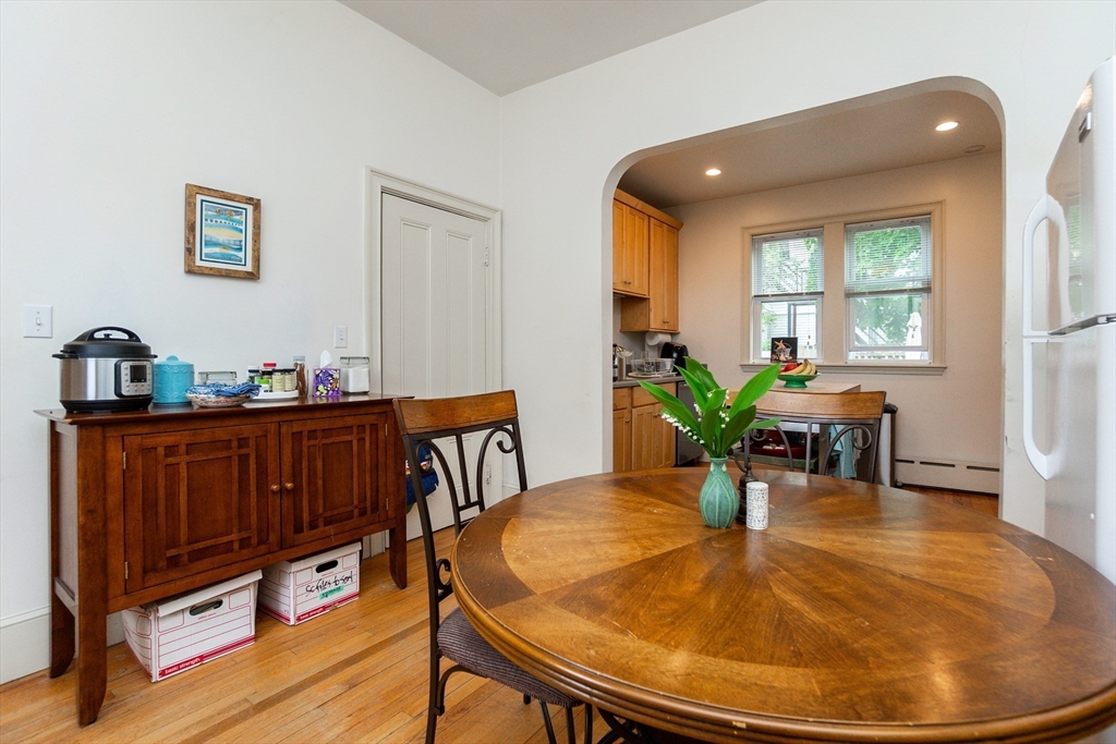 2 bed, 1 bath apartment for rent at 101 Central Ave Unit 1, Newtonville — photo 11 of 22