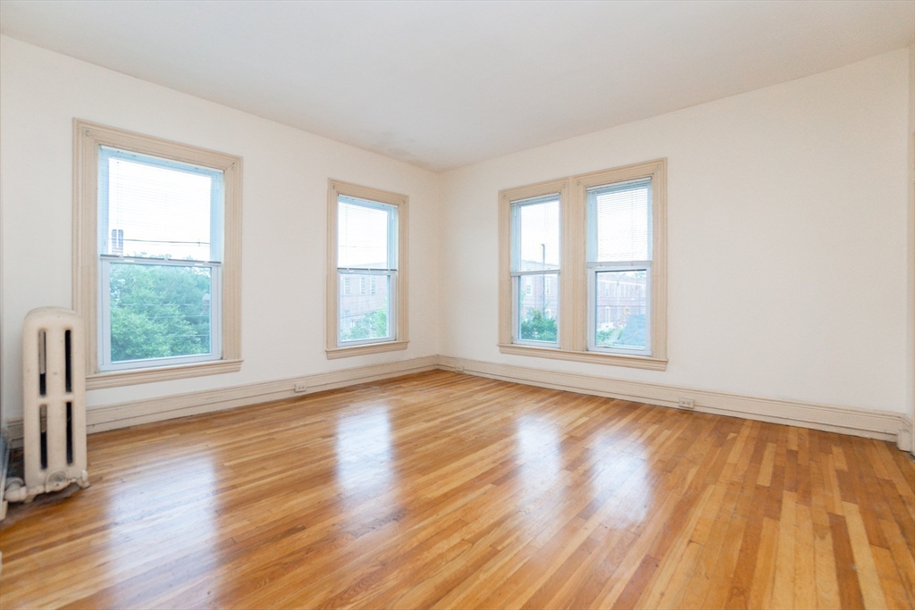 2 bed, 1 bath apartment for rent at 101 Central Ave Unit 2, Newtonville — photo 14 of 23
