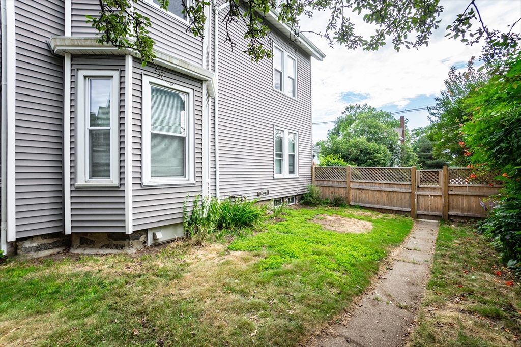 2 bed, 1 bath apartment for rent at 101 Central Ave Unit 2, Newtonville — photo 23 of 23